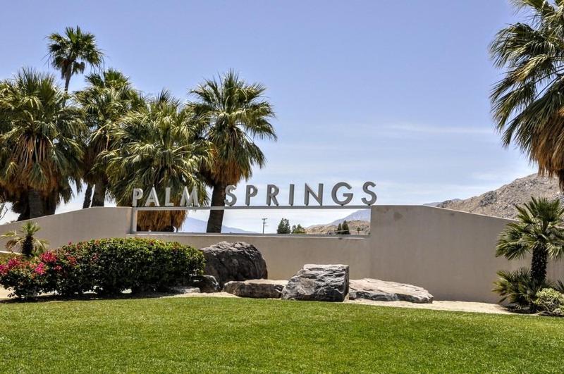 Serene 4 Bed 3 Bath Heated Pool Natural Backyard Heart Of Palm Springs Eksteriør billede